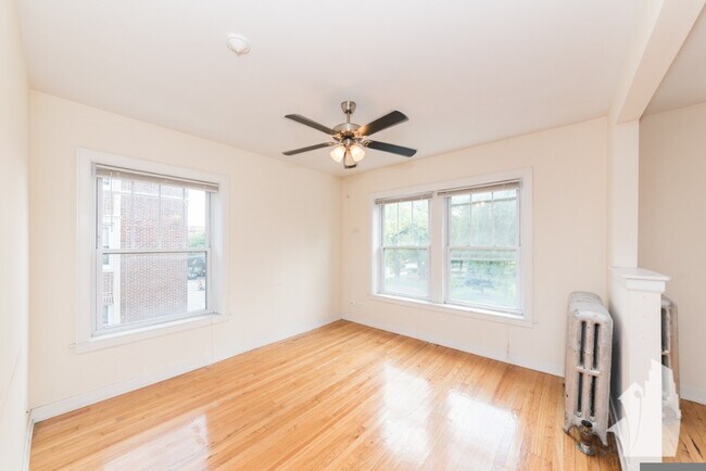 Foto del edificio - 2010 W Foster Ave