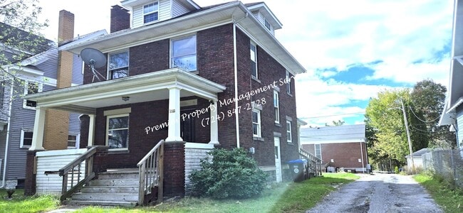 Building Photo - 180 Cedar Ave