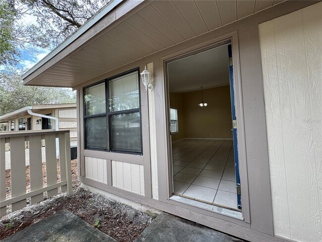 Foto del edificio - 359 Chaucer Ct