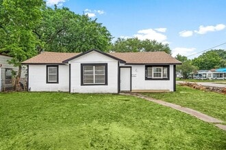 Building Photo - 4726 Angleton St
