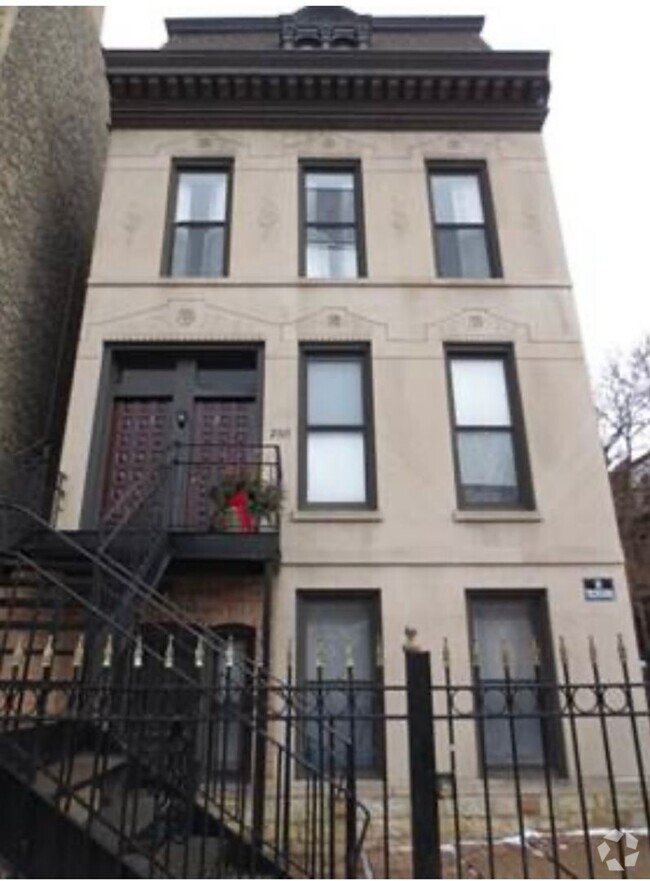 Building Photo - 2315 N Halsted St