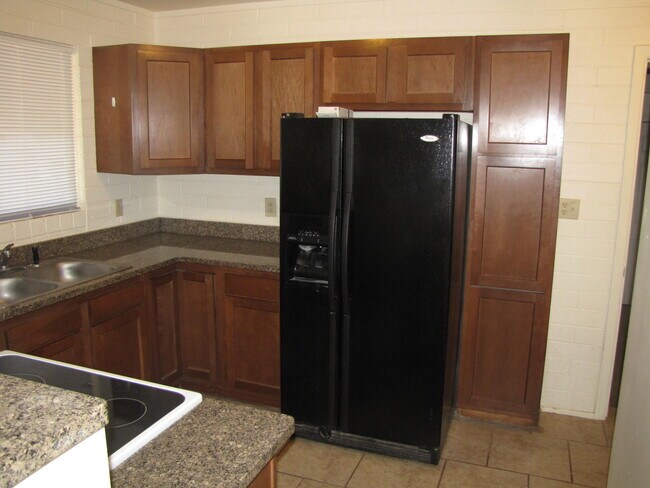 Foto del edificio - 1031 S Carnegie Dr