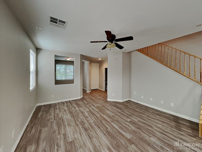 Building Photo - 72 Japonica Ave