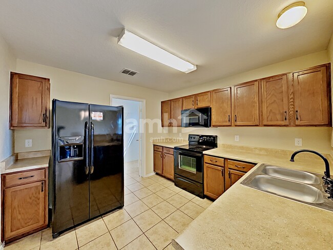 Foto del edificio - 9210 Pacific Maple