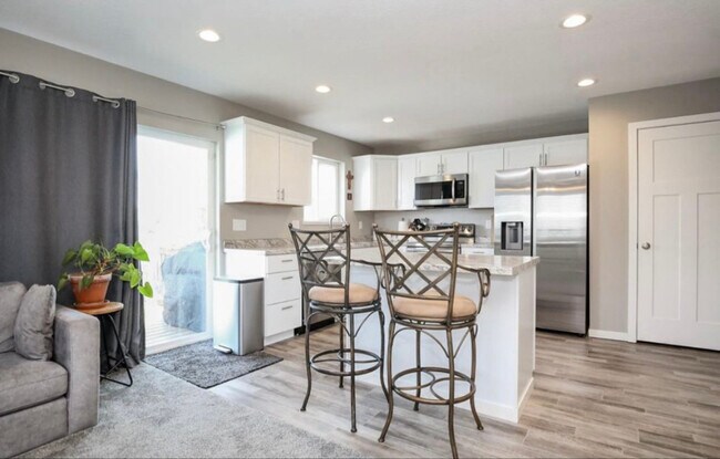 Foto del edificio - 1600 East 69th St N