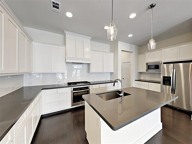 Building Photo - 324 Templeton Dr