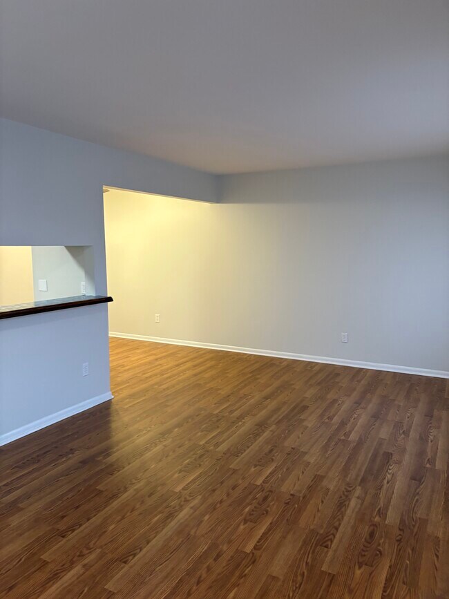 Sala de estar - Charter Oak Drive