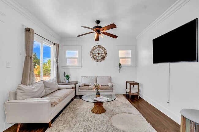 Foto del edificio - 4239 Cherokee Ave