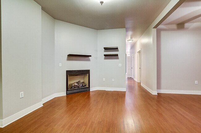 Building Photo - 2258 S Allis St