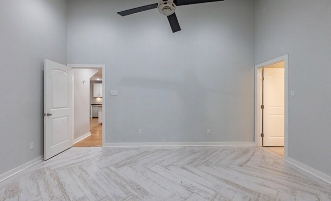 Building Photo - 503 Meadow Knoll Dr