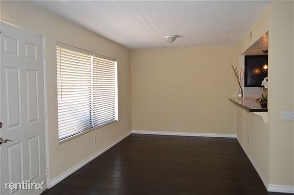 Building Photo - 25615 Mont Pointe