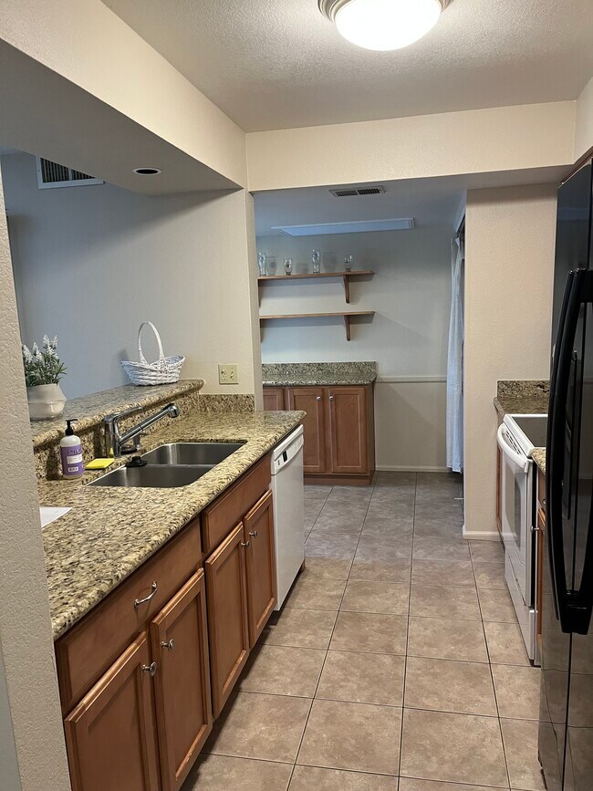 Foto del edificio - 9345 N 92nd St