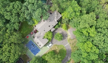 Building Photo - 142-170 Seventy Acre Rd