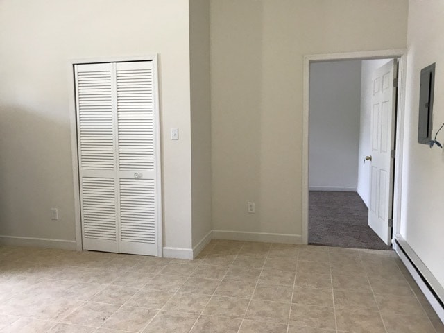 Foto del edificio - 310 W Main St