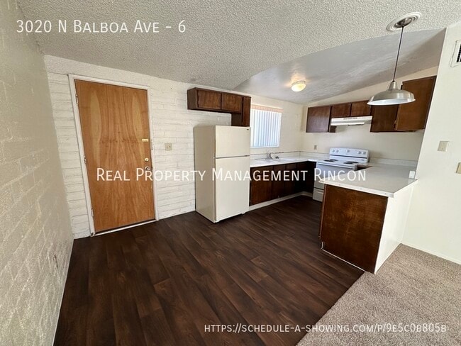 Building Photo - 3020 N Balboa Ave