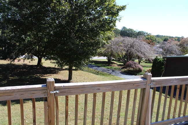 Foto del edificio - 4797 Briar Ct