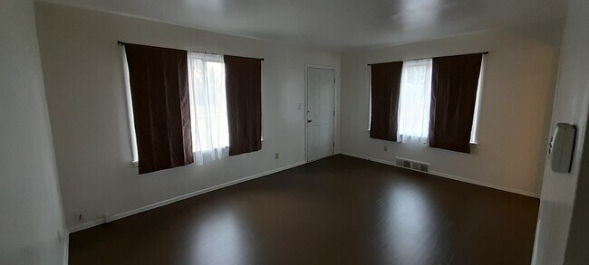 Sala de estar (a) - 3934 N Nevada St