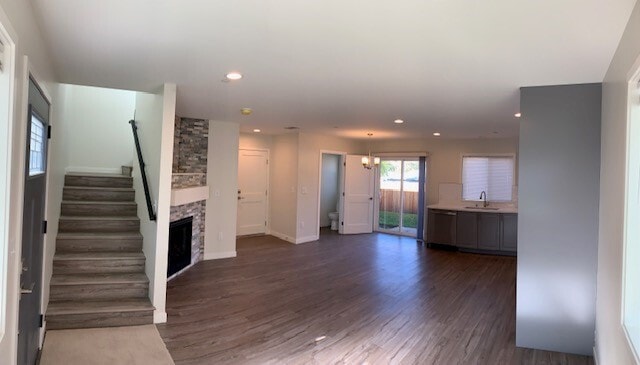 Building Photo - 10654 Sherman Grove Ave
