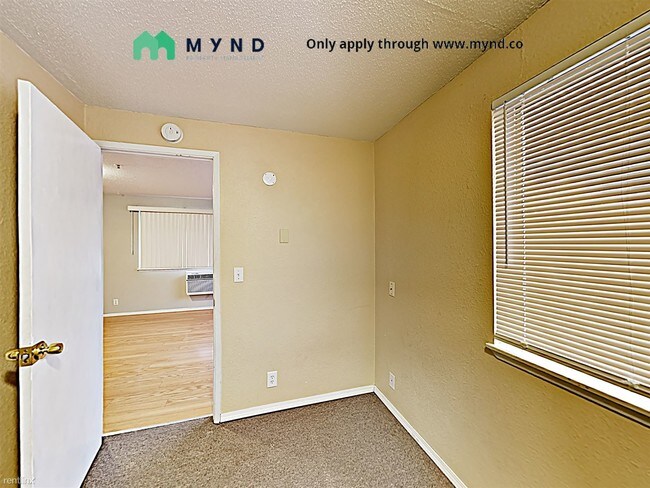 Building Photo - 1 br, 1 bath  - 406 S 60th Ave Apt 7 Apt 7