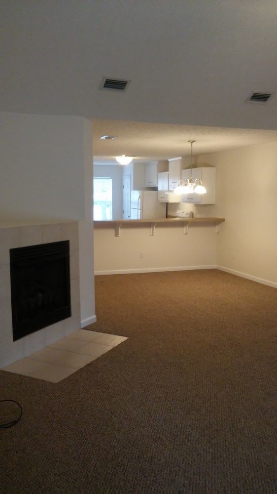 Building Photo - Callaway 3 bedroom 2 bath duplex