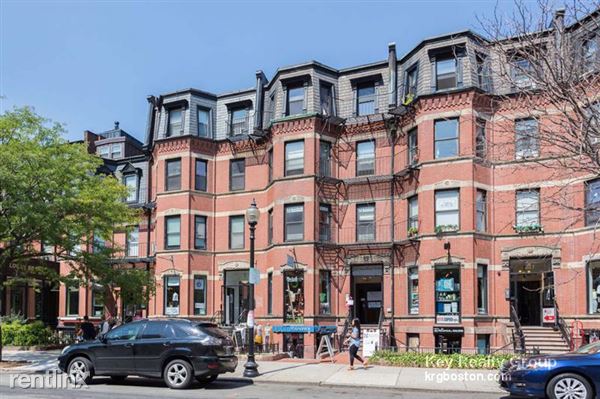 Building Photo - 227 Newbury St