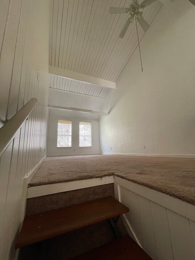 14 Lakeway St, Panorama Village, TX 77304 Townhome Rentals in