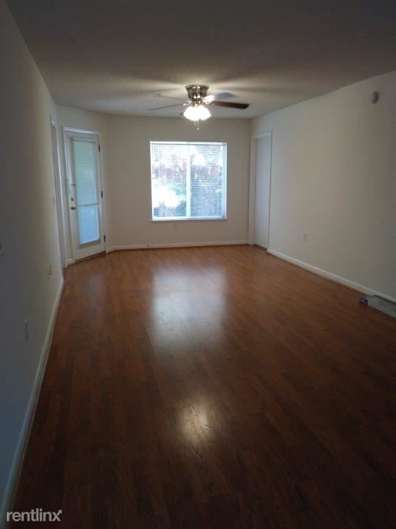 1410 Collegiate Cir, Raleigh, NC 27606