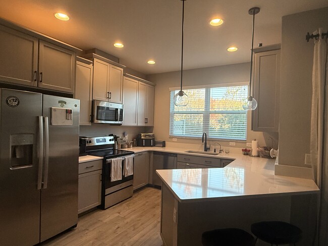 Building Photo - 2490 Stapleford Pl