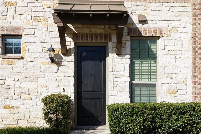 Foto del edificio - 2401 Cort Dr