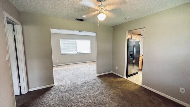 Foto del edificio - 2317 Conifer Ave