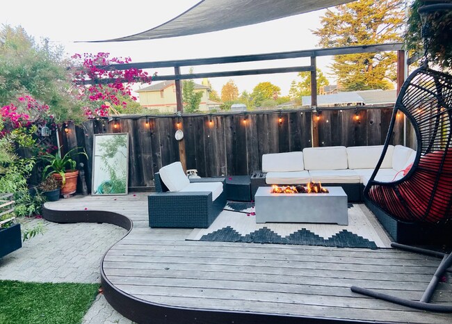Building Photo - Sunny Live Oak Gem with Backyard Oasis