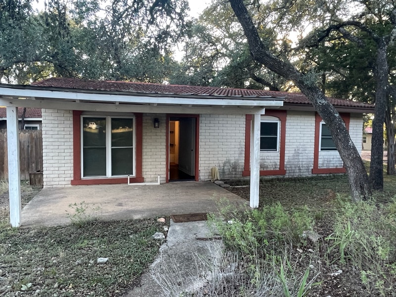 Primary Photo - 98 Woodcreek Dr