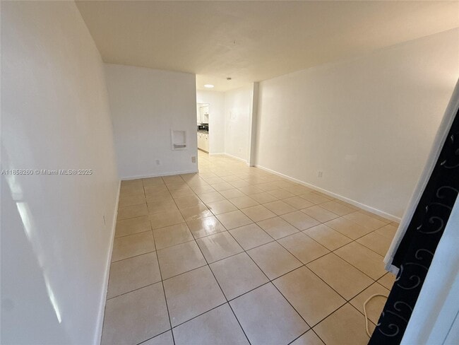 Building Photo - 7315 Byron Ave