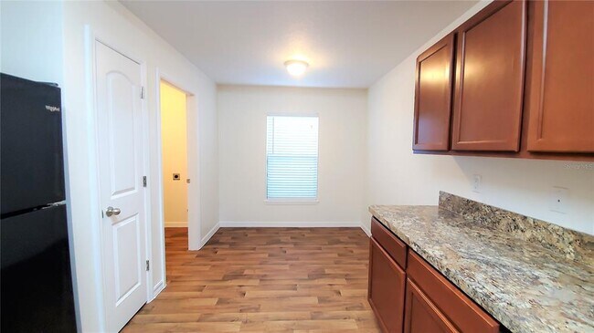 Foto del edificio - 907 Aspen View Cir