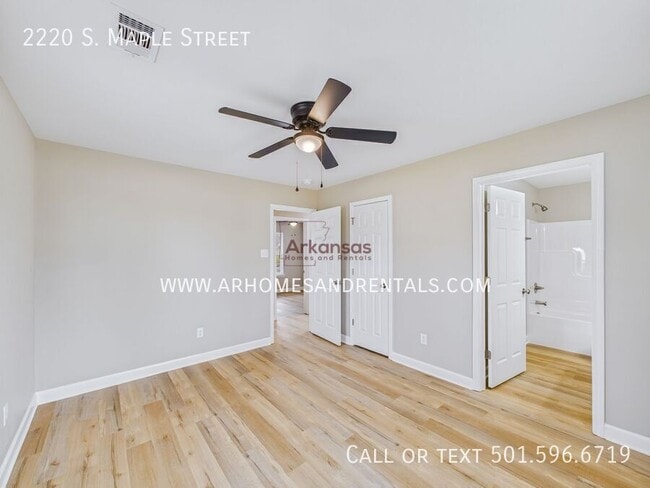 Foto del edificio - 2220 S Maple St