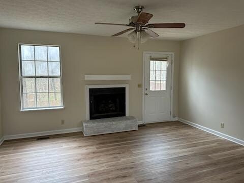 Building Photo - 109 Oakwood Cir
