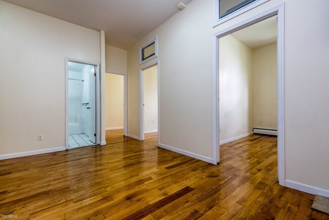 Foto del edificio - 228 Jefferson St