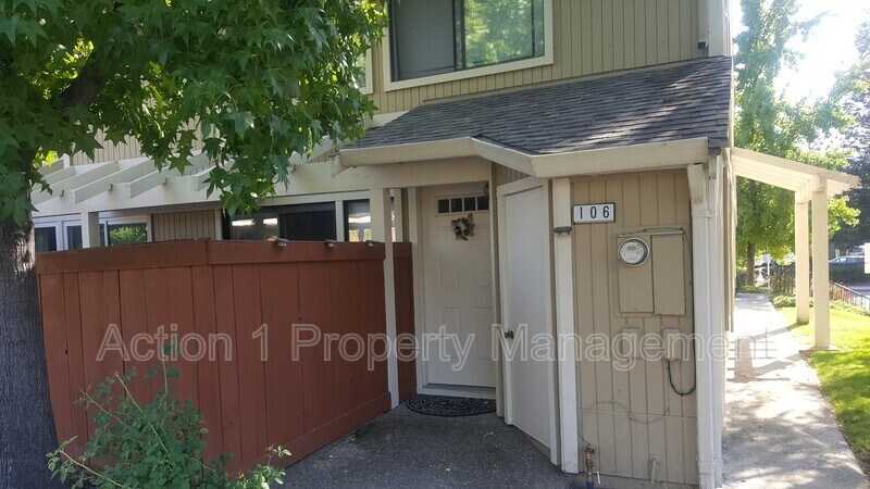 Primary Photo - 106 Mission Dr