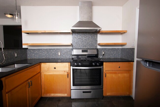 Building Photo - 1307 W Rundberg Ln