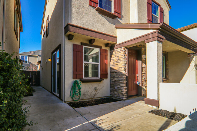Building Photo - 2024 Mannington Pl