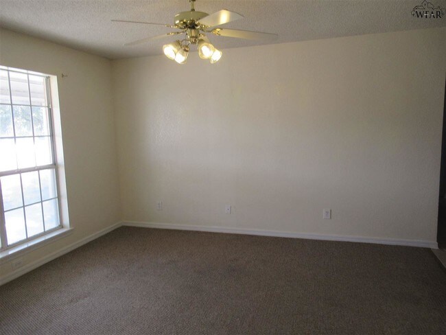 Foto del edificio - 4114 Latricia Ln