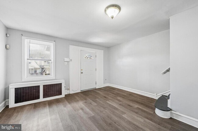 Building Photo - 65 Hartley Rd