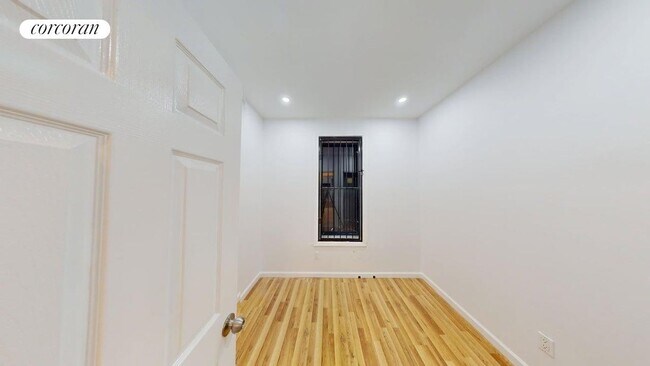 Foto del edificio - 949 Prospect Pl