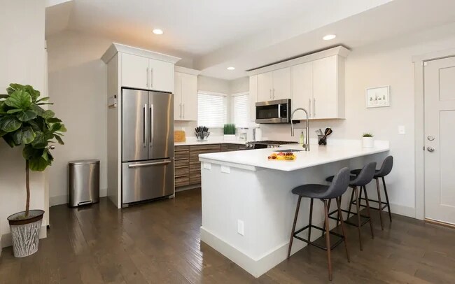 Foto del edificio - 913 Columbine Ave