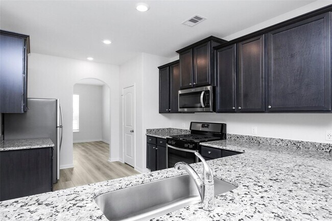 Foto del edificio - 474 Amberwood Pk Dr