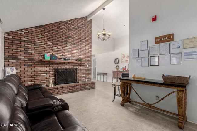 Building Photo - 10227 N 56th Dr