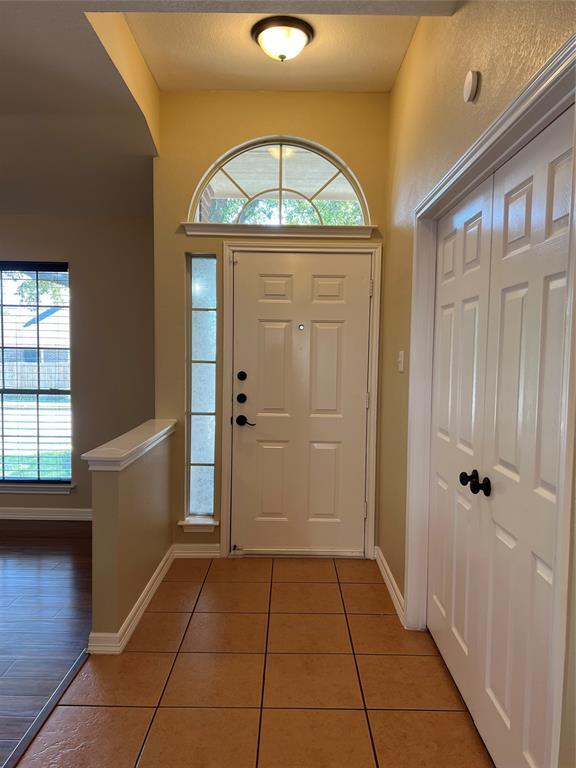 Building Photo - 1208 Lochaline Loop