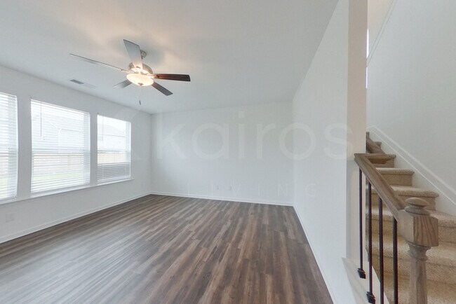 Building Photo - 107 Silver Maple Ln