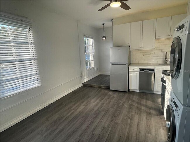 Foto del edificio - 2305 W Texas Ave