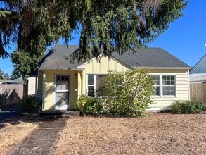 Building Photo - 599 Evans Dr